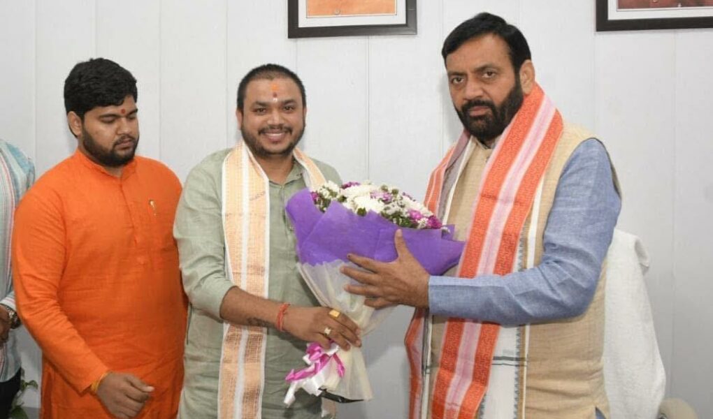 Shivom Mishra, Shivom Mishra Swachh Bharat Mission, Shivom Mishra Biography, Shivom Mishra Sanatan Sewa Nyas, Brand Ambassador Shivom Mishra, Shivom Mishra Social Work, Shi