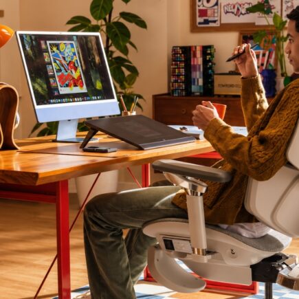 Smart desk gadgets